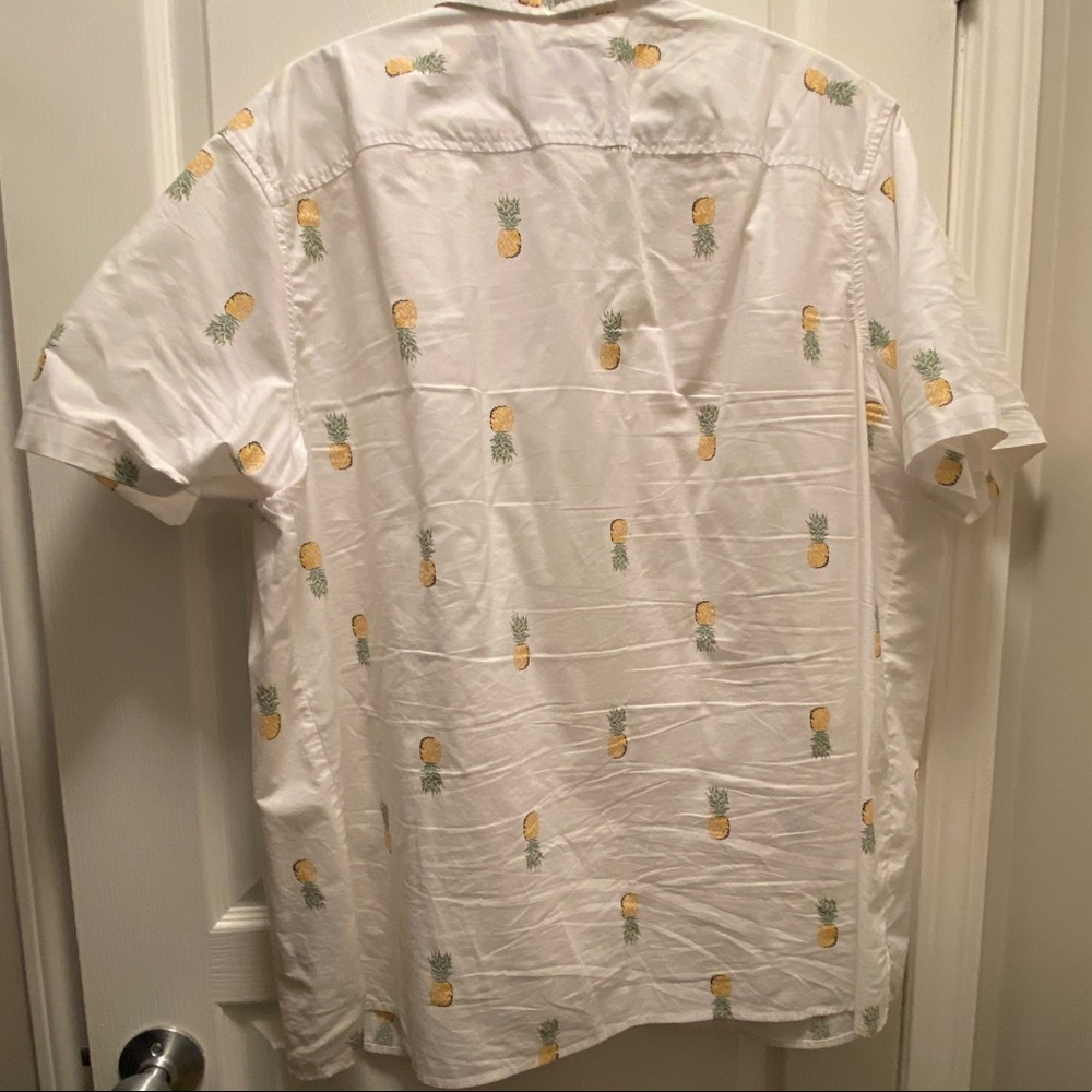 ✨Host Pick✨ Good Fellow & Co. Men’s Pineapple Button Shirt - Picture 3 of 3